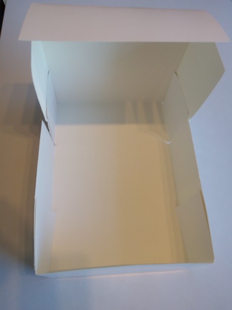 Caixa Blanca amb Tapa
